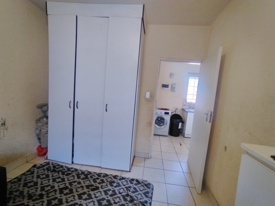 1 Bedroom Property for Sale in Rustenburg Central North West